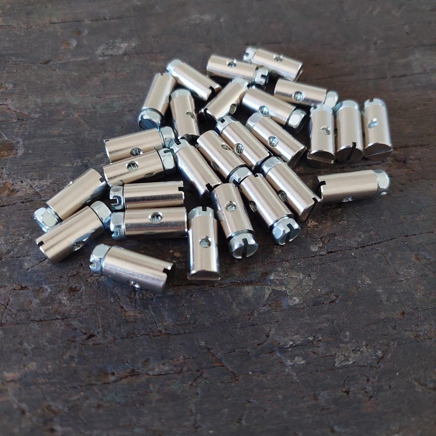 stelschroef 8x15-2.5