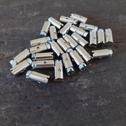 stelschroef 8x15-2.5