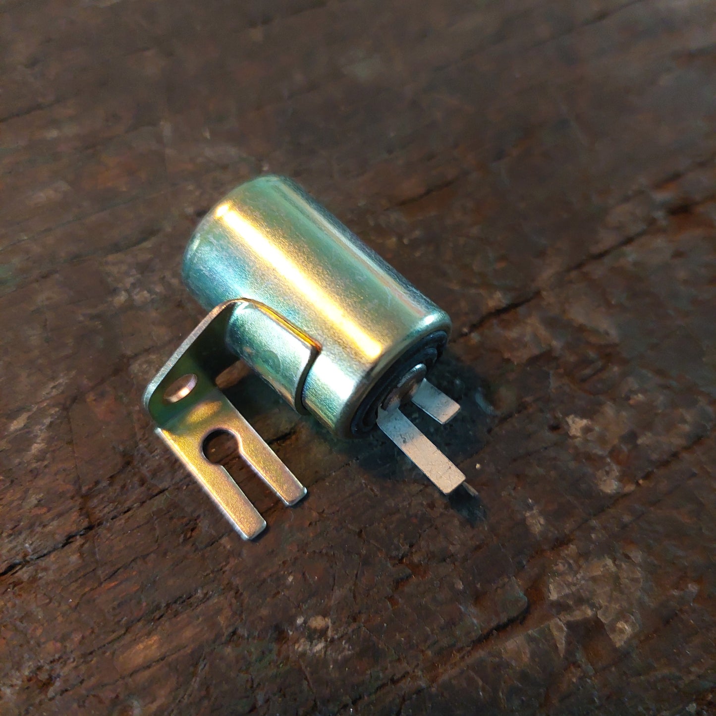 condensator Mitsubischi 6V