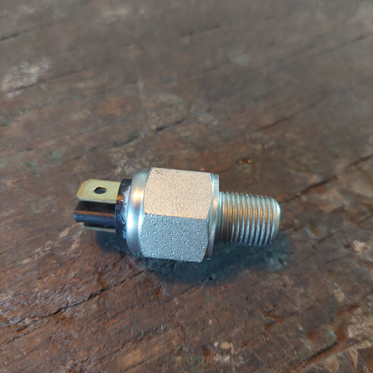 schakelaar stoplicht M10